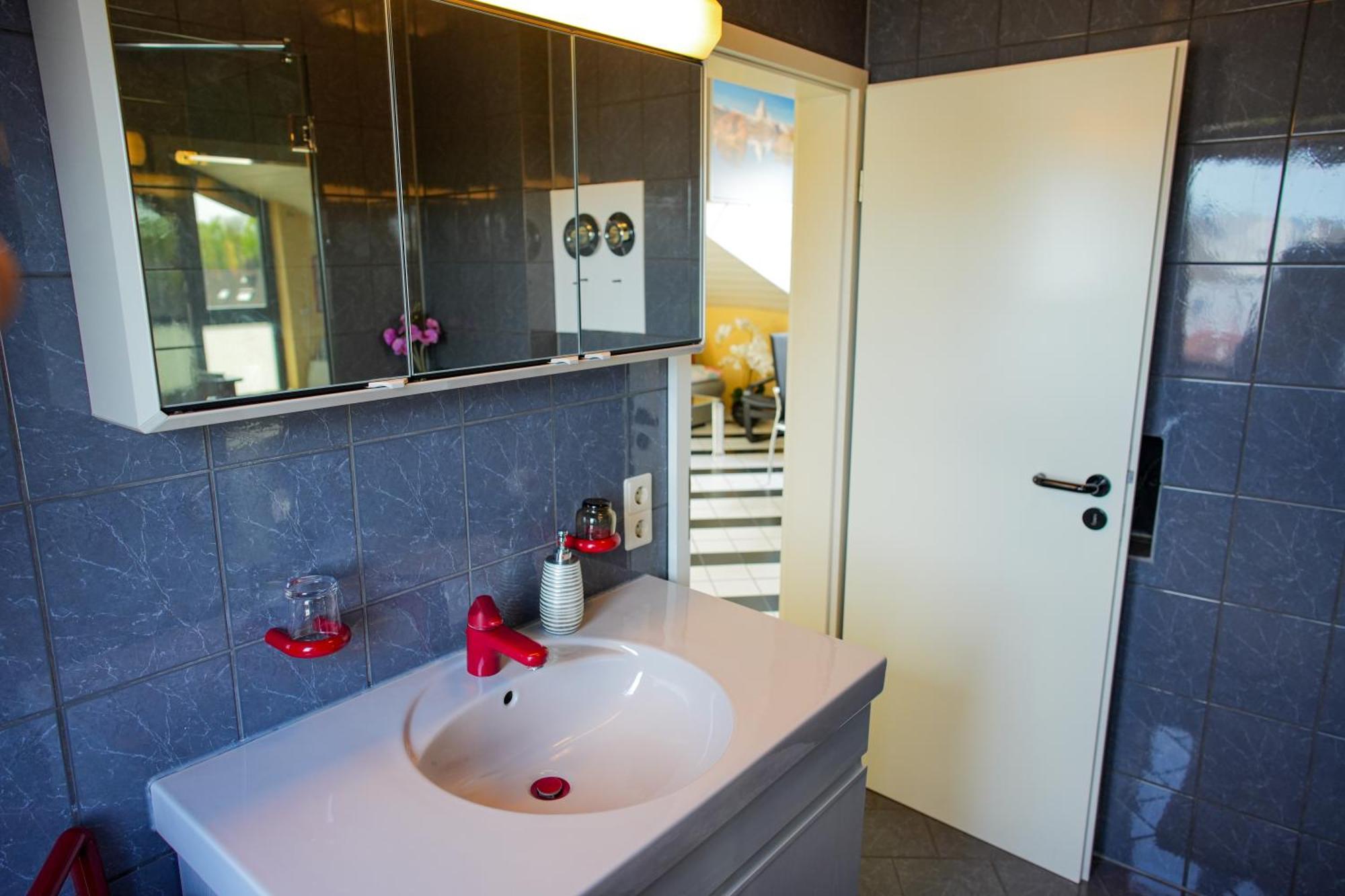 Schoenes Studio In Der Rheinebene, Zentral Gelegen Rheinstetten Extérieur photo